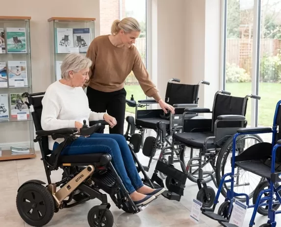 Kaip išsirinkti neįgaliojo vežimėlį? 2026 m gidas