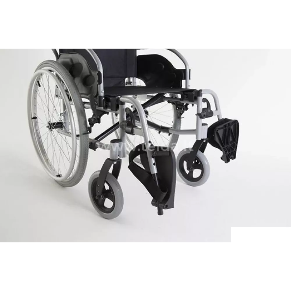 INVACARE universalaus tipo neįgaliojo vežimėlis Action 1R