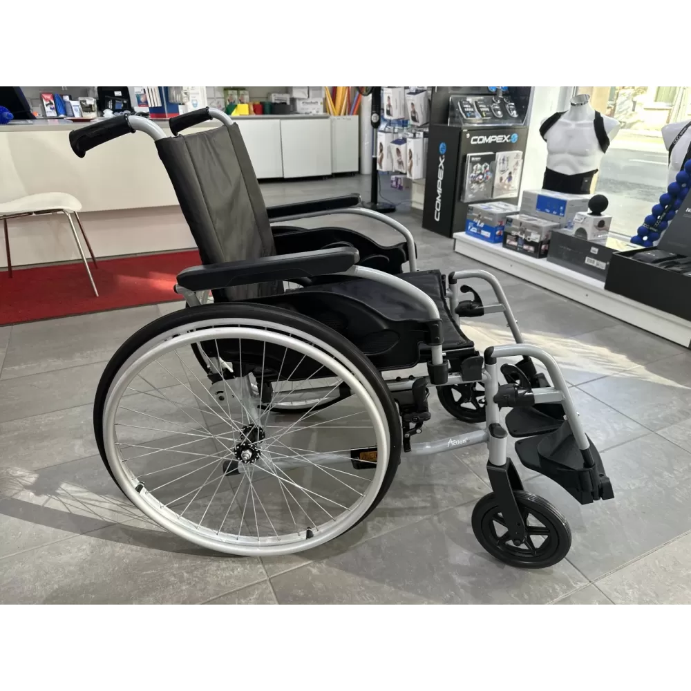INVACARE universalaus tipo vežimėlis Action 1R, 43 cm