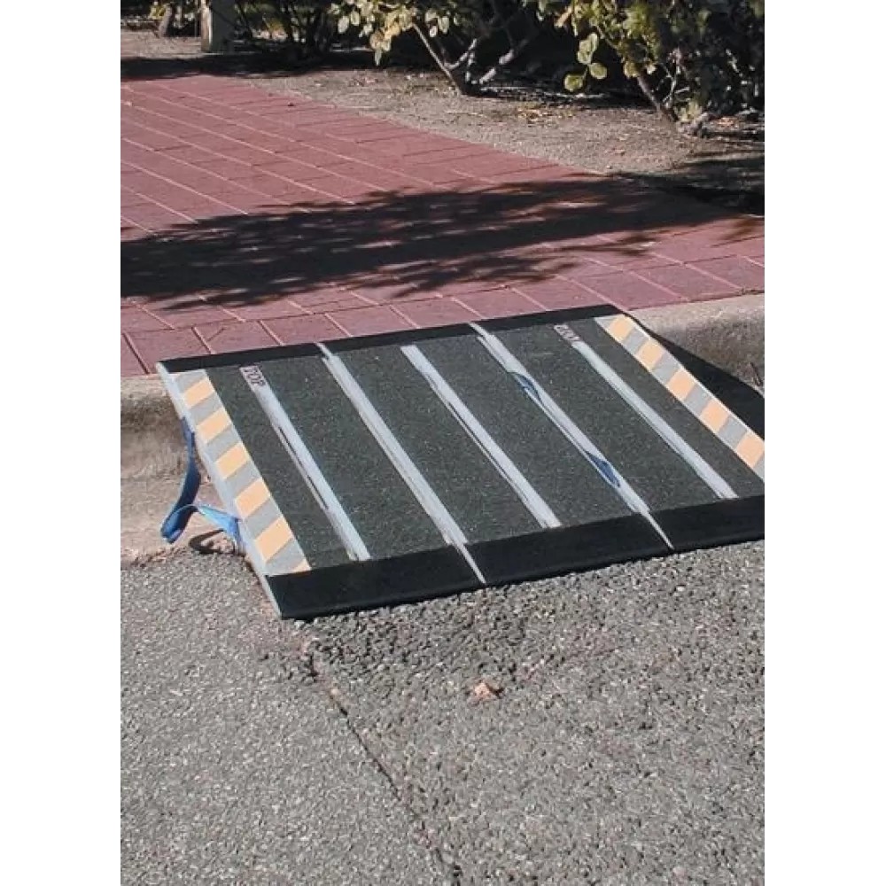 Mobilus sulankstomas pandusas, dydis(ilgis x plotis) 70x74,5 cm