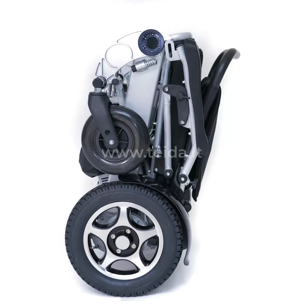 Išbandykite elektrinį neįgaliojo vežimėlį namuose