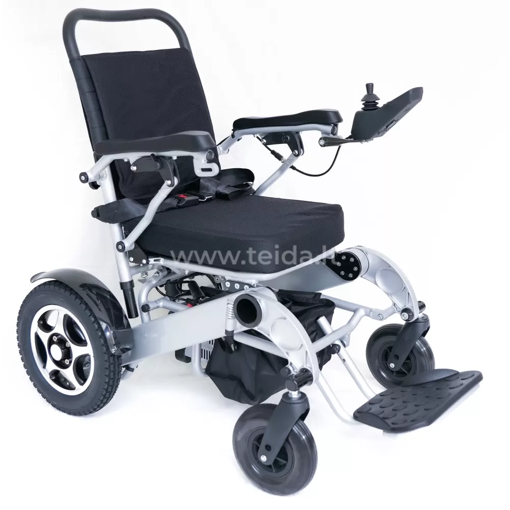 Išbandykite elektrinį neįgaliojo vežimėlį namuose